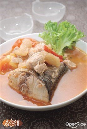 Mackerel Soup with Pickled Radish and Tomato Recipe 菜脯番茄鲛鱼汤食谱