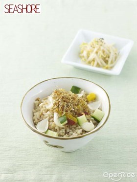 Whitebait and Lily Bulb Rice in Bowl Recipe 银鱼百合碗饭食谱