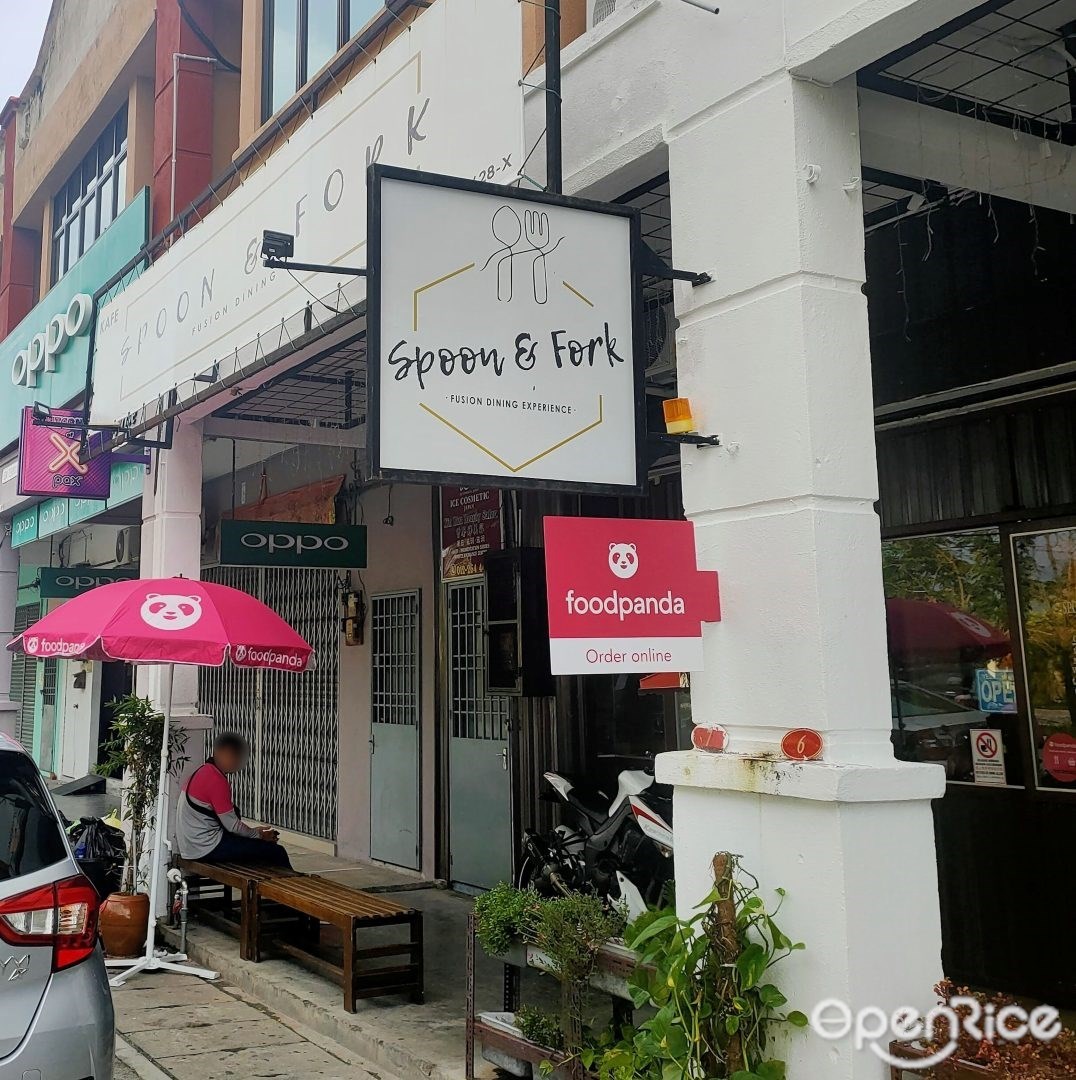 Spoon & Fork's Menu MultiCuisine Pizza/Pasta Café in Teluk Intan