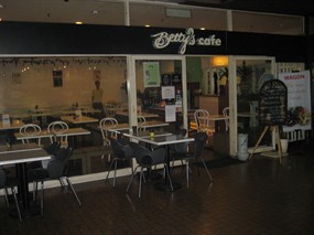 Betty's Café