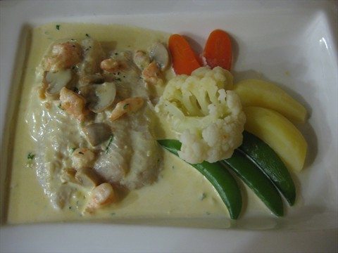 Poarch Dory Fish with cream sauce