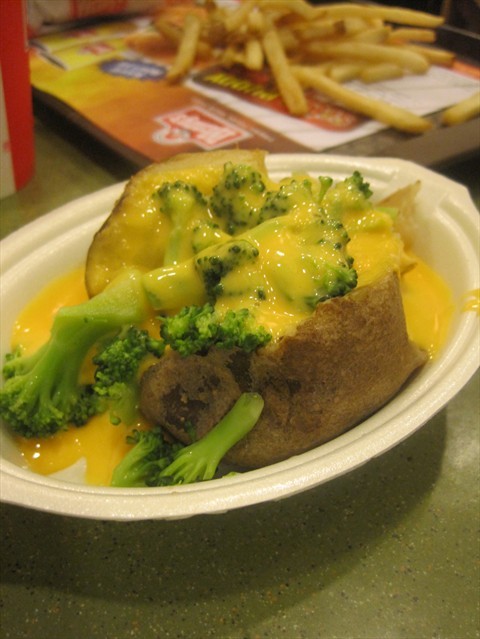 cheezy potato wif brocolli
