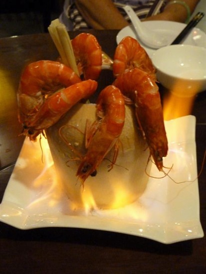 woah! the dead prawns were in a boiling water..