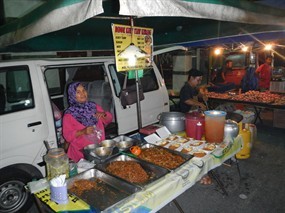 Dinor Kuey Tiaw Kerang @ Pasar Malam Stesen 18