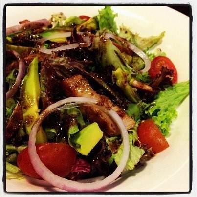 Grilled Pork Salad with Balsamic Vinegar Dressing