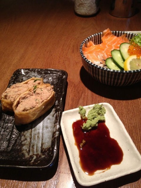 Tuna Inari sushi,  Salmon Don