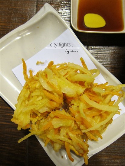 tempura fried basket of thinly shredded vegetables