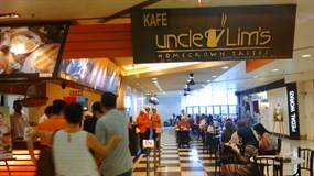 Uncle Lim's Café