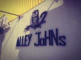 Alley Johns