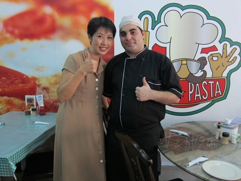 Two Thumbs Up for Chef Alik of Gusto Giusto