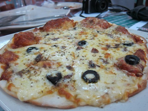 Cheesy Siciliana Pizza