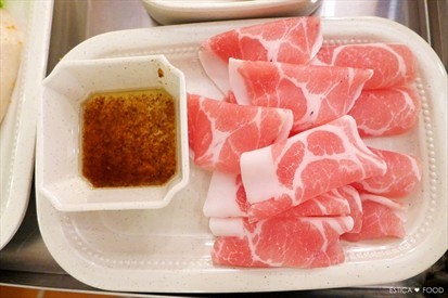 店家推薦的超薄豬肉片 (Slim Pork Slice MYR6.90)