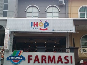 IHOP Cafe