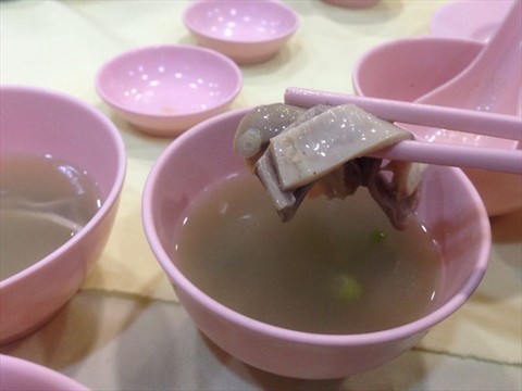 Pork Stomach in Peppery Soup.