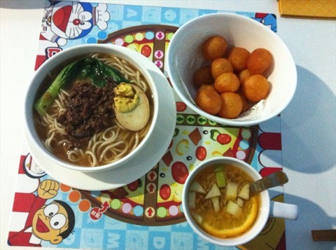 potato balls,fruit tea, minced pork noodle