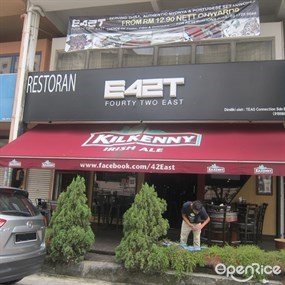 42 East Restaurant & Bar