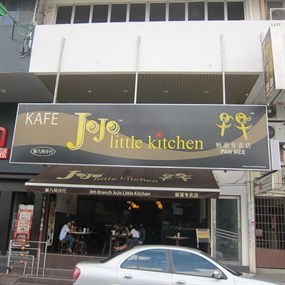 JoJo Little Kitchen