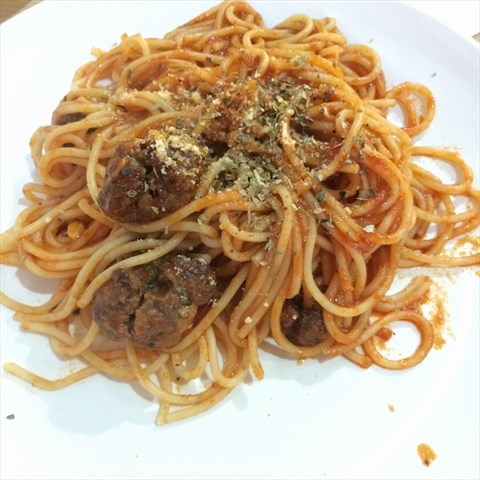 Pasta with 5 meatballs of beef or chicken & marinara sauce