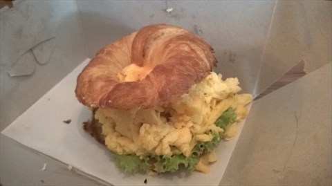 Croissant dual egg