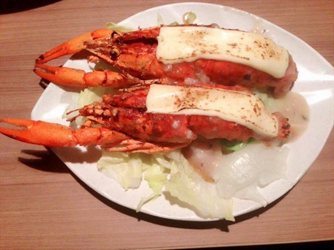 Lobster! Rm 9 per piece!OMG!