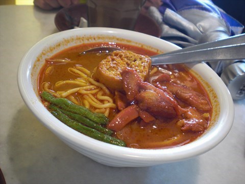 Curry mee is delicious