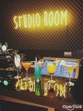 Studio Room Karaoke