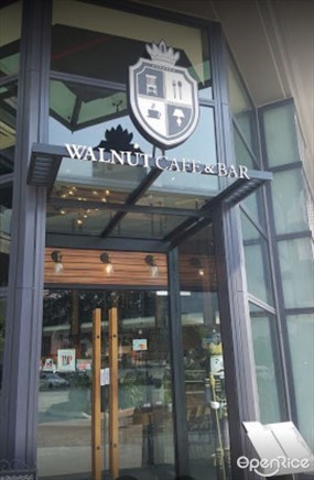 Walnut Cafe & Bar
