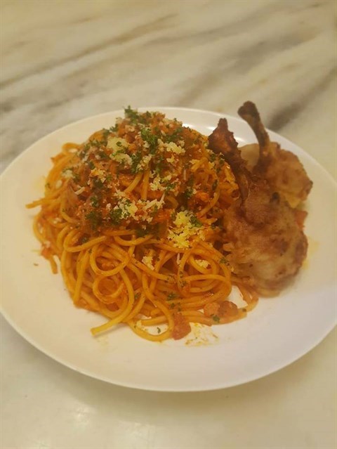 I would say better than many cafe's spaghetti. They go above and beyond in terms of quality 